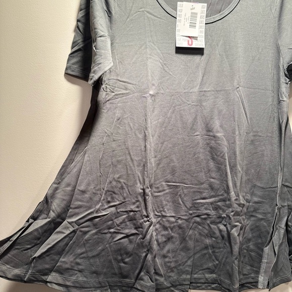 LulaRoe Perfect T Swing Top Small (8,10,12,14) & OS Leggings 2-10 Red Bundle Set - Picture 8 of 15